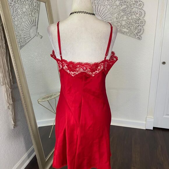 Victoria's Secret Angel Whimsical Whimsygoth Red Lace Bow Mini Slip Dress M - Picture 6 of 8